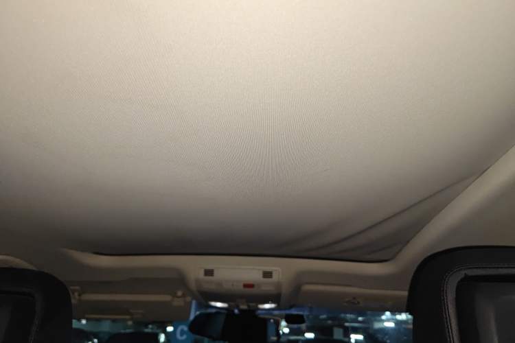 Used Volkswagen Variant 2018 380TSI Two-Wheel Drive Comfort Edition