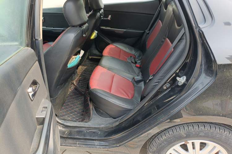 Used Kia K2 2012 Sedan 1.4L MT GL Commemorative Edition