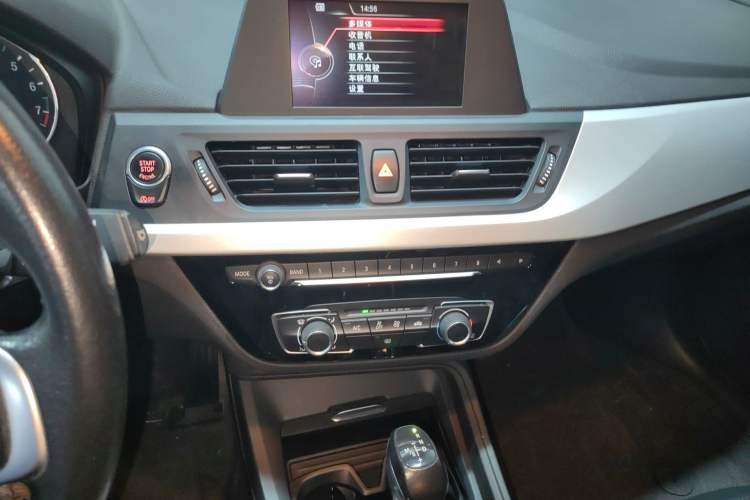 Used BMW 1 Series 2017 118i Fashion Model Audio And AC Panel