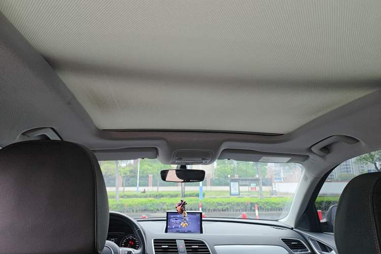 Used Audi Q3 2018 30th Anniversary Edition 35 TFSI Fashion Model Headliner