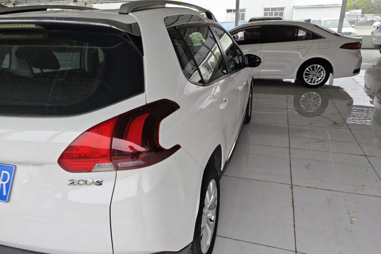 Used Peugeot 2008 2014 1.6L Automatic Fashion Edition
