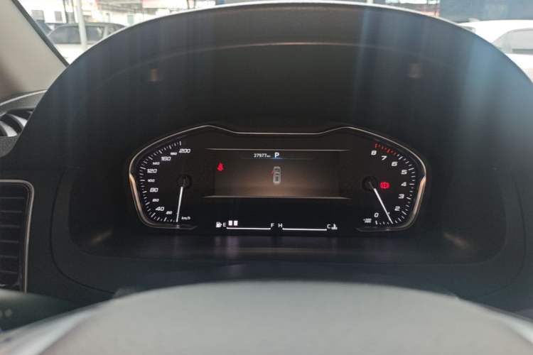 Used SAIC MAXUS G20 2023 Facelifted ES 2.0T Gasoline Automatic Value Edition