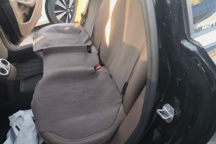 Used Mercedes-Benz E-Class 2019 E 300 L Luxury Model
