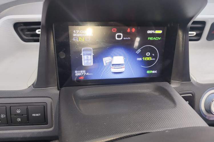 Used Wuling Hongguang MINIEV 2022 Macaron Premium Model – Lithium Iron Phosphate
