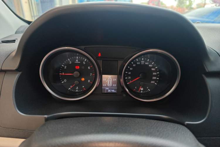 Used Haval H6 2017 Blue Label Sport Edition 1.5T Manual Two-Wheel Drive Elite Model Instrument Cluster