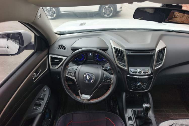 Used CHANGAN CS75 2016 2.0L Manual Luxury Version China V Standard Steering Wheel