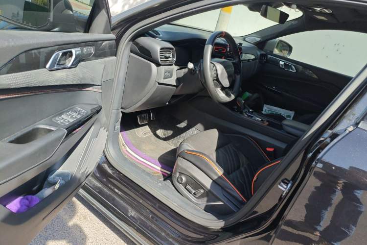 Used Lynk & Co 02 Hatchback 2021 2.0TD Halo
