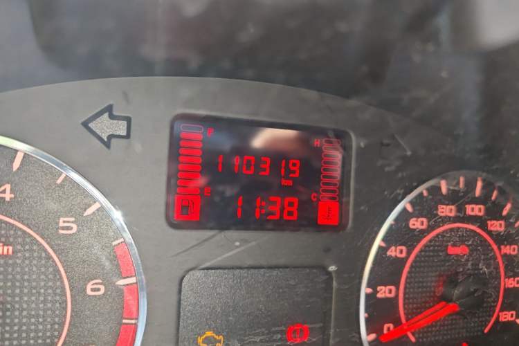 Used Wuling Hongguang V 2022 1.5L Jingqu Edition Electric-Assist LAR