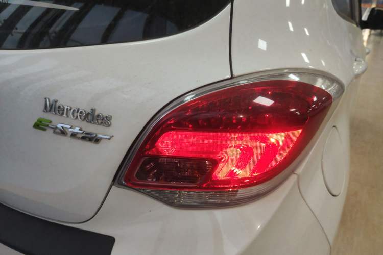 Used CHANGAN OSHAN Benni E-Star 2022 Charming Edition Colorful Model Lithium-Ion Battery
