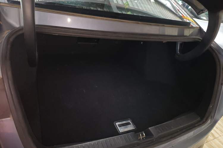 Used XPeng P5 2021 460G+ Trunk