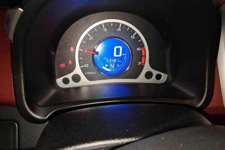 Used Changan Benni 2015 1.4L IMT Luxury Model China V Standard
