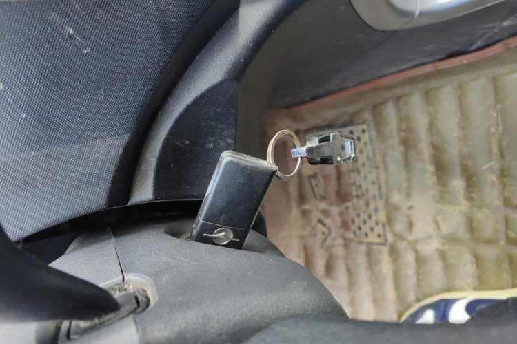 Used Haima Qishi 2013 2.0L Manual Elegant Style
