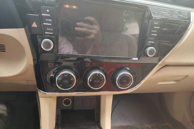 Used Toyota Corolla 2014 1.6L CVT GL
