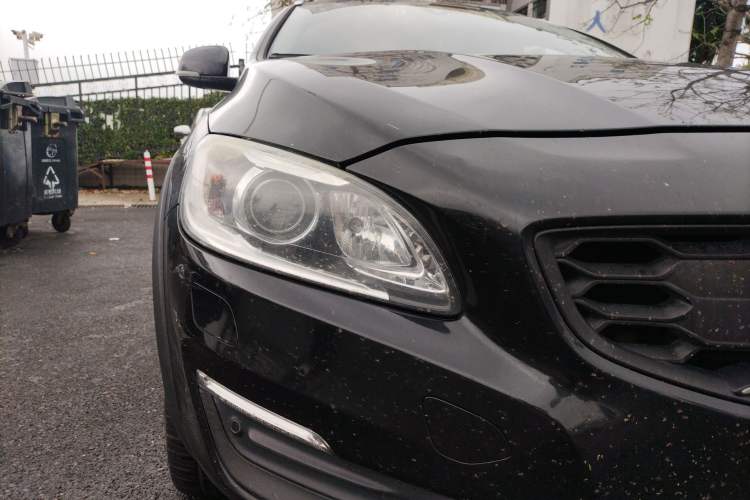 Used Volvo V60 2017 Cross Country T5 AWD China V Standard Right Front Headlight