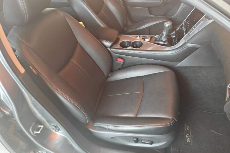 Used Infiniti Q50L 2016 2.0T Enjoyment Edition Right Front Seat