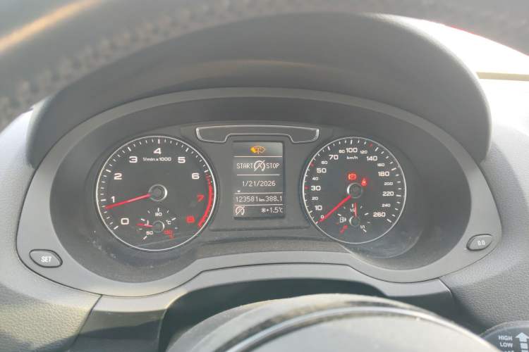 Used Audi Q3 2018 30th Anniversary Edition 30 TFSI Fashion Model
