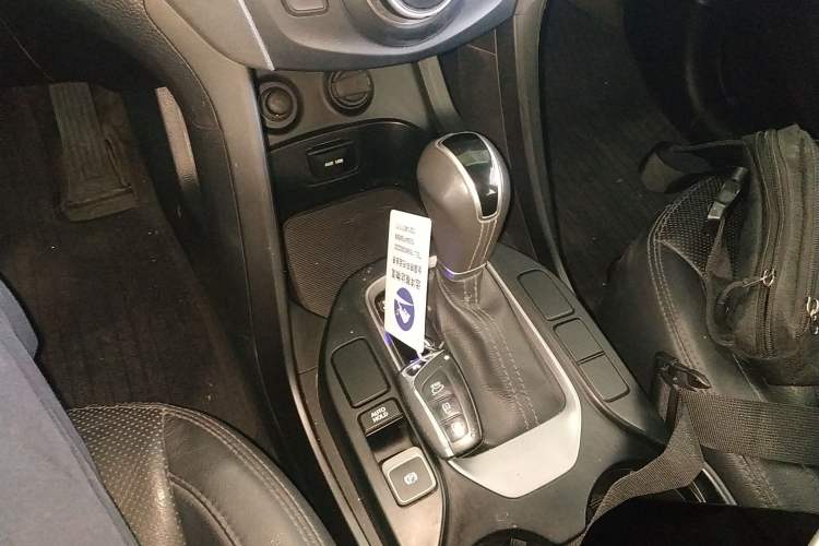 Used Hyundai Santa Fe 2015 2.0T Automatic 4x4 Smart 7-Seater