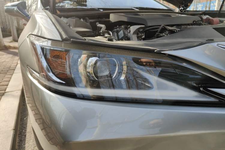 Used Lexus ES 2022 200 Excellence Edition
