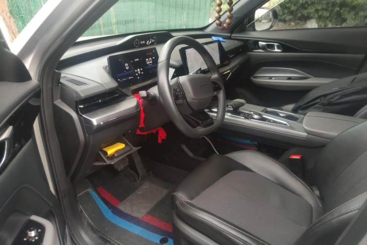 Used CHANGAN OSHAN Z6 2022 Blue Whale 1.5T DCT Luxury Model
