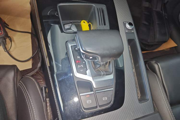 Used Audi Q5L 2022 45T Luxury Dynamic Model
