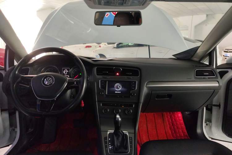 Used Volkswagen Golf 2015 1.4TSI Automatic Comfort Model