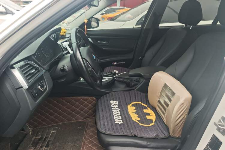 Used BMW 3 Series 2017 318Li Fashion Model Left Front Seat
