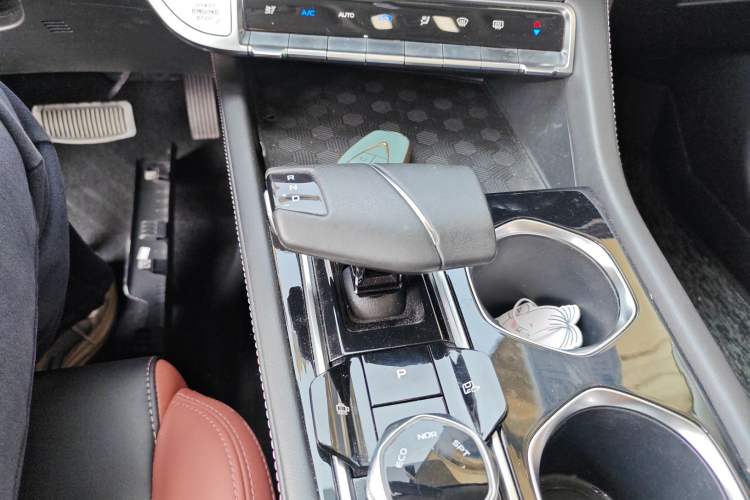 Used Changan Eado 2022 PLUS Blue Whale NE 1.4T GDI DCT Prestige Edition
