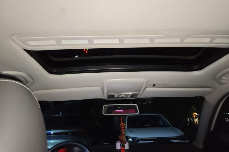 Used Volkswagen Gran Lavida 2013 1.4 TSI Automatic Comfort Model
