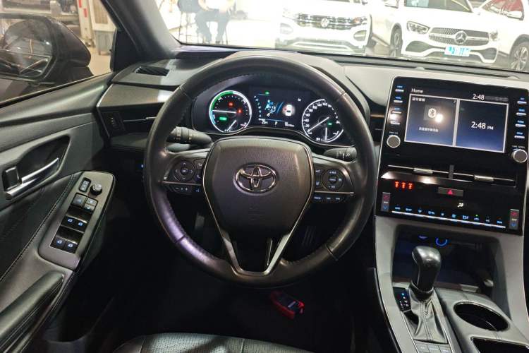 Used Toyota Avalon 2019 Dual-Engine 2.5L Luxury Edition China VI Standard