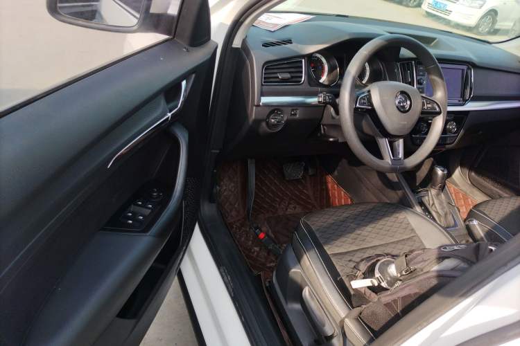 Used Skoda Kamiq 2018 1.5L Automatic Comfort Edition China VI Standard Driver Seat