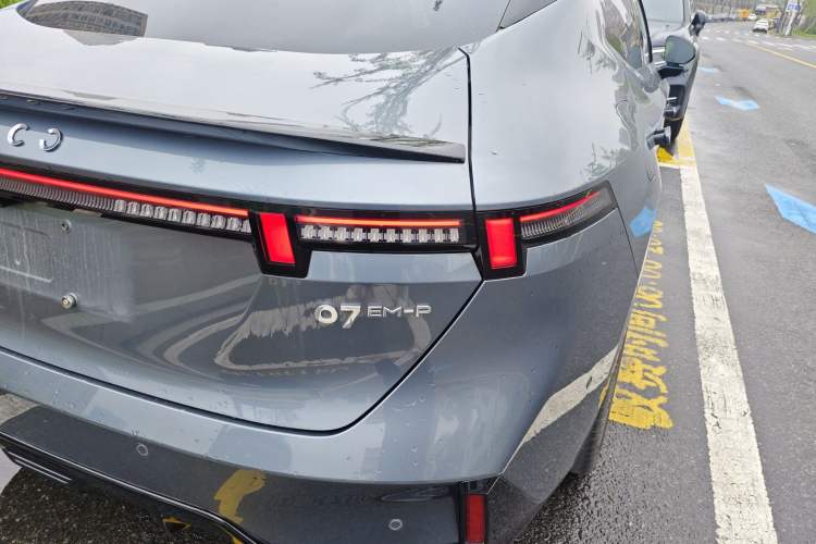 Used Lynk & Co 07 2024 EM-P 126 Long-Range Ultra Exterior 3