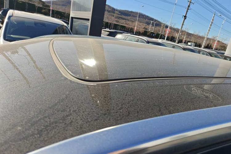 Used Ford Edge 2025 Ford Explorer L 2.0T EcoBoost E-Hybrid Four-Wheel-Drive 7-Seater Supreme Model