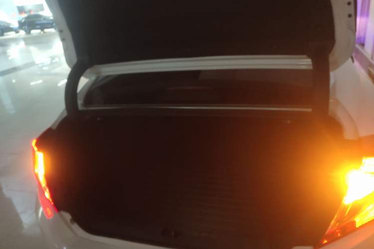 Used Honda Civic 2019 220TURBO CVT Dynamic Edition China VI Emission Standard Trunk