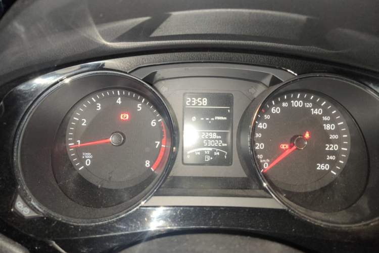 Used Volkswagen Sagitar 2015 1.6L Manual Comfort Model