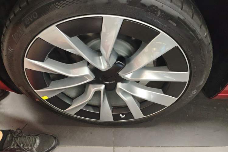 Used Tesla Model 3 2025 Model Revised Long-Range All-Wheel-Drive Version