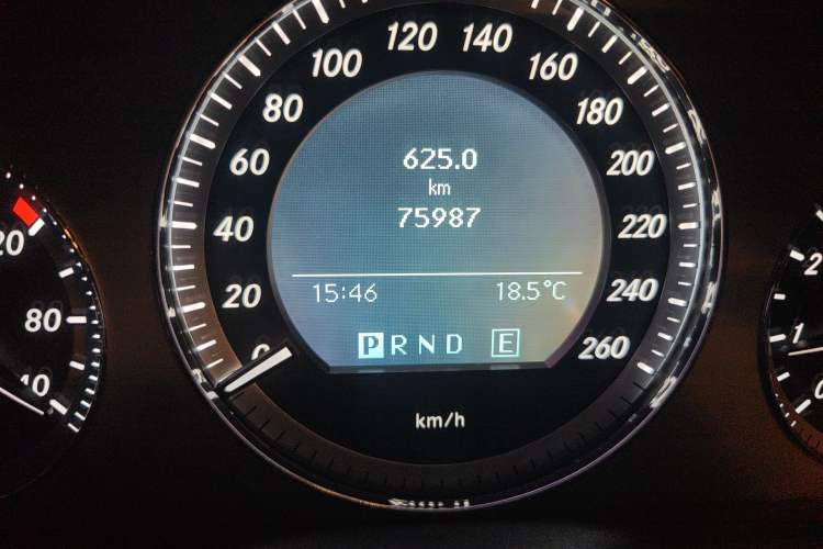 Used Mercedes-Benz GLK-Class 2011 GLK 300 4MATIC Dynamic Model
