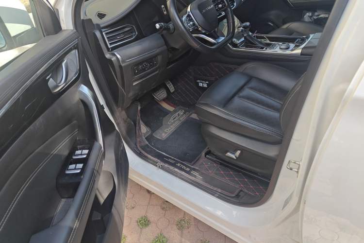 Used JETOUR X90 2020 1.6T DCT Shadow Luxury Edition 6-Seater
