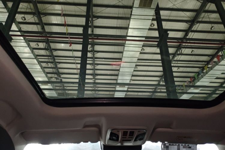 Used Haval H6 2017 Red-Label 1.3T Automatic Two-Wheel Drive ZhiShang Model Headliner