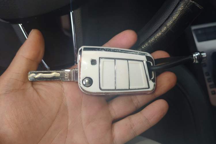 Used Skoda Octavia 2018 1.6L Automatic Comfort Edition Vehicle Key