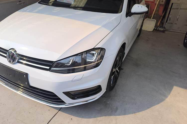 Used Volkswagen Golf 2017 280TSI Automatic R-Line Million-Vehicle Commemorative Edition
