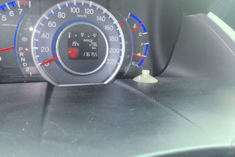 Used Honda Odyssey 2009 2.4L Luxury Edition Odometer Close Up