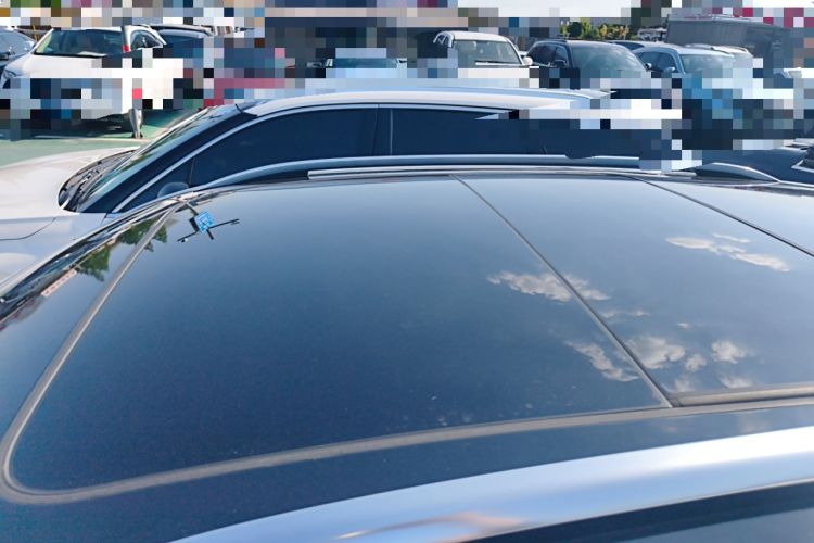 Used Volkswagen T-ROC 2023 300TSI DSG Two-Wheel-Drive Chen Guang Edition Roof