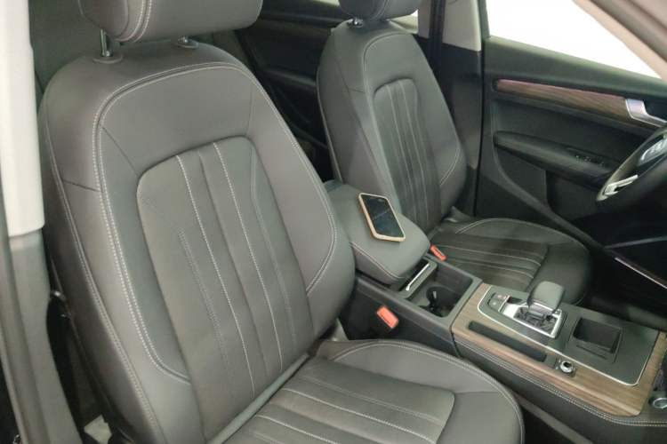 Used Audi Q5L 2022 Updated Version 45T Luxury Prestige Edition Right Front Seat