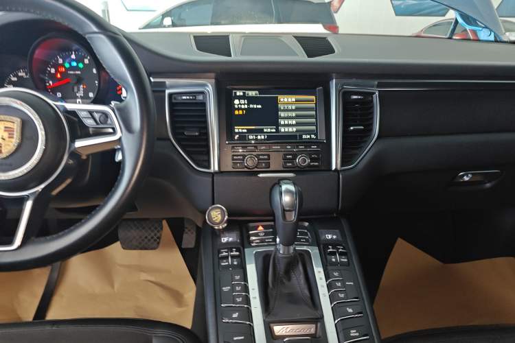 Used Porsche Macan 2016 Macan 2.0T