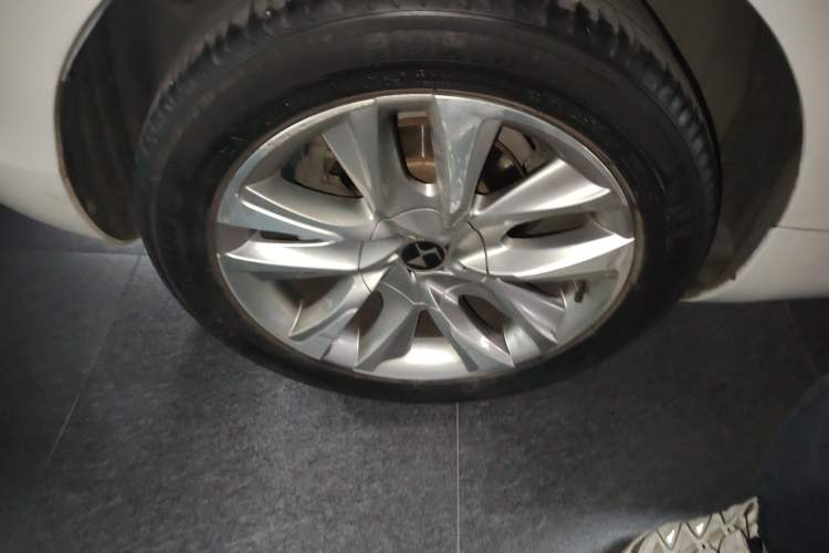 Used DS 5 2014 1.6T Luxury Edition THP160 Exterior 5