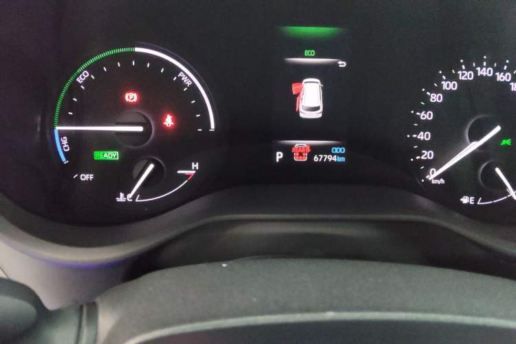 Used Toyota SIENNA 2023 2.5L Hybrid Deluxe Edition
