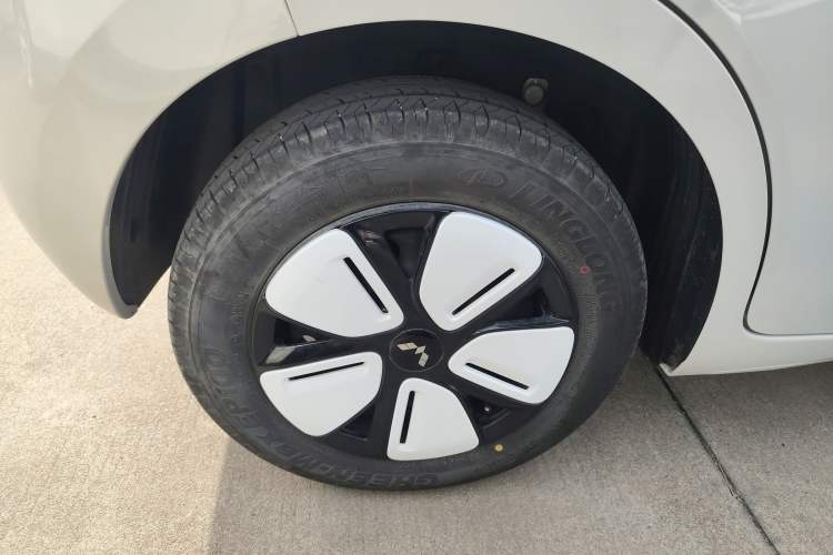 Used Wuling Hongguang MINIEV 2025 Four-Door Version Advanced Edition
