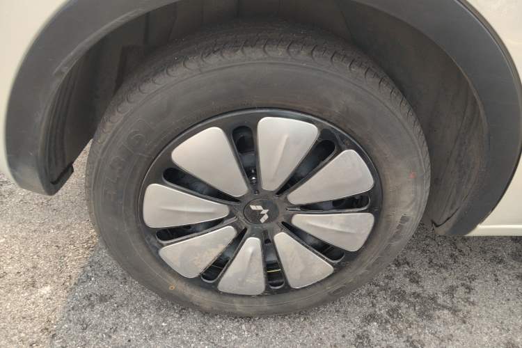 Used Wuling Bingo 2024 333 km Enjoyment Version
