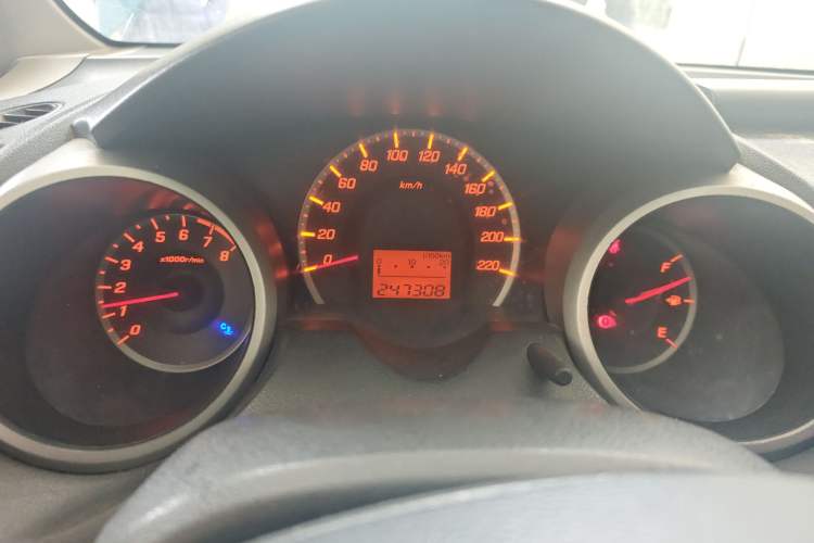 Used Honda Fit 2011 1.3L manual Comfort version
