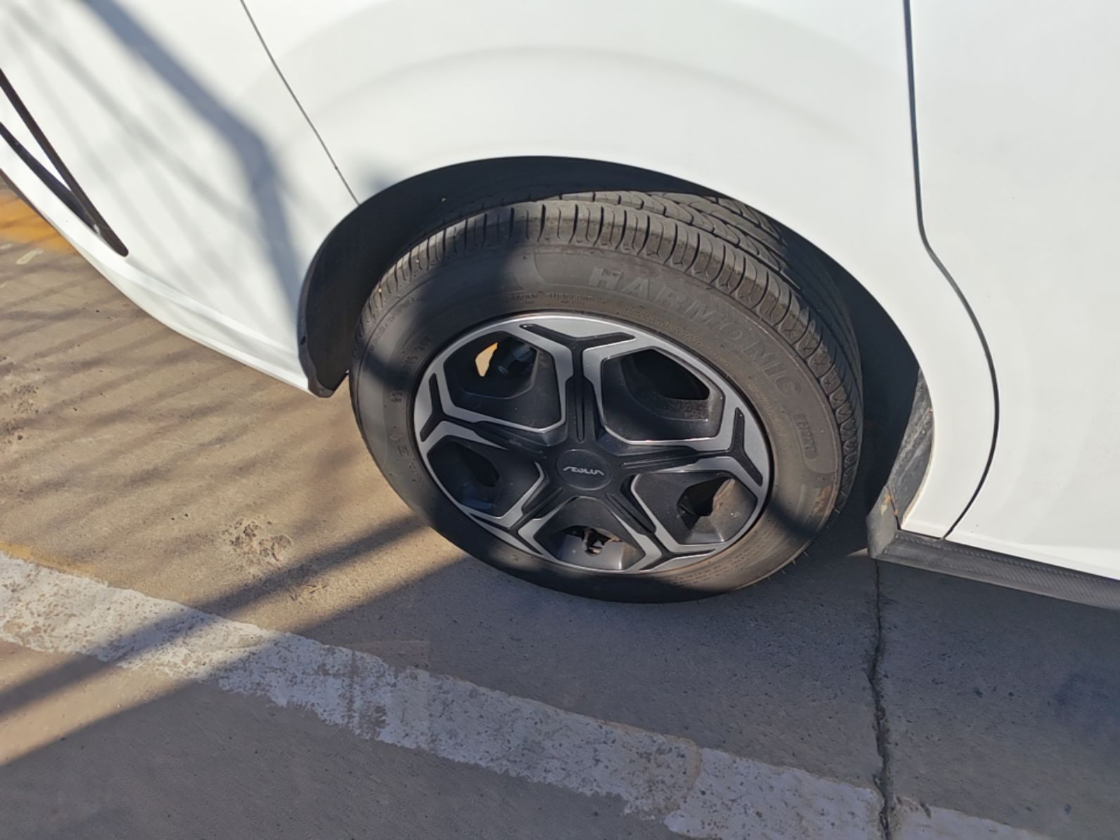 Dongfeng Aeolus Yixuan 2026 1.5L Automatic Luxury Edition — снимка 11